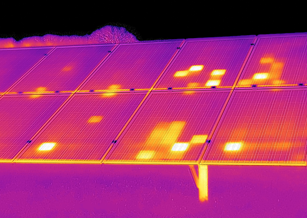 太阳能光伏电站检测中全面可靠的监控系统-天铂云科